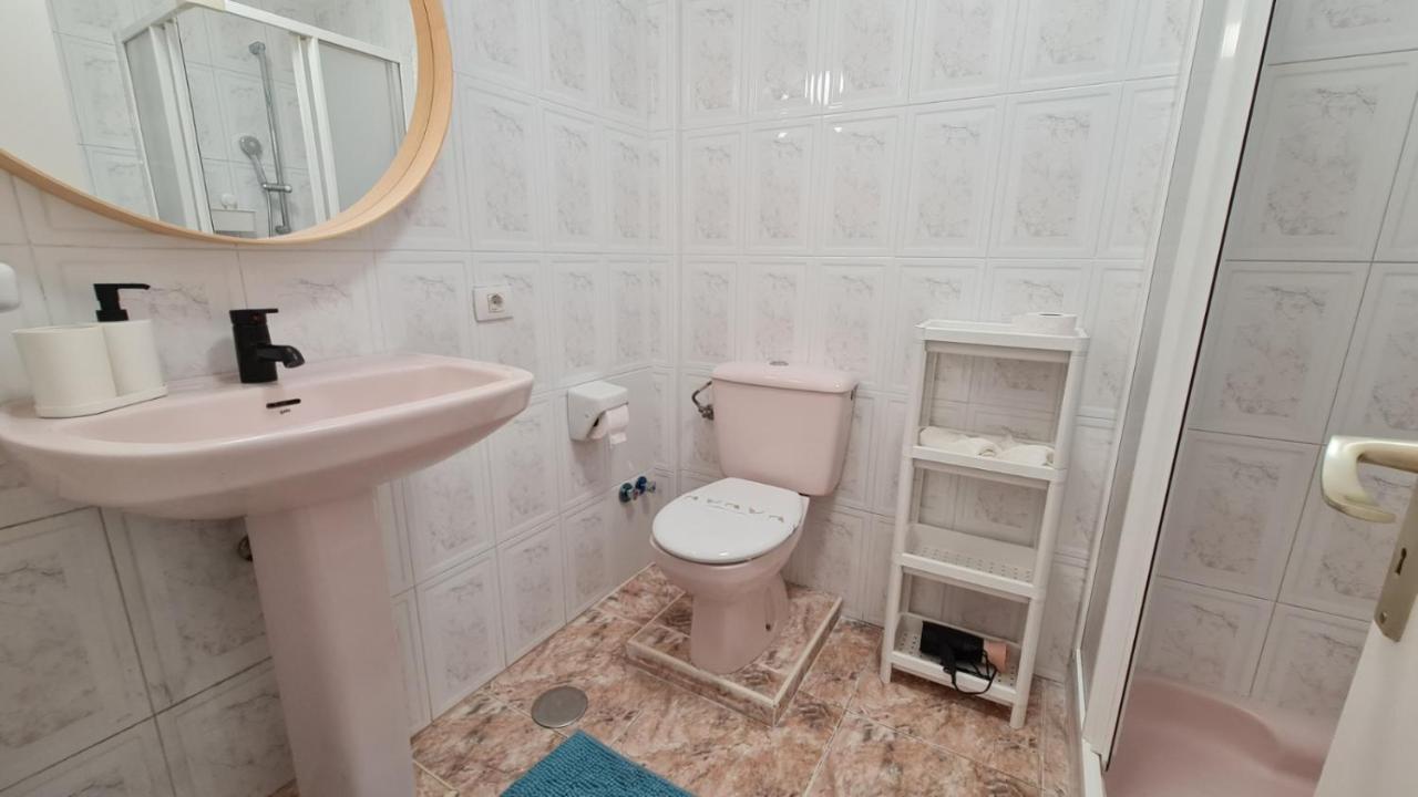 ארונה Los Cristianos - Apartment With Pool Crissol מראה חיצוני תמונה